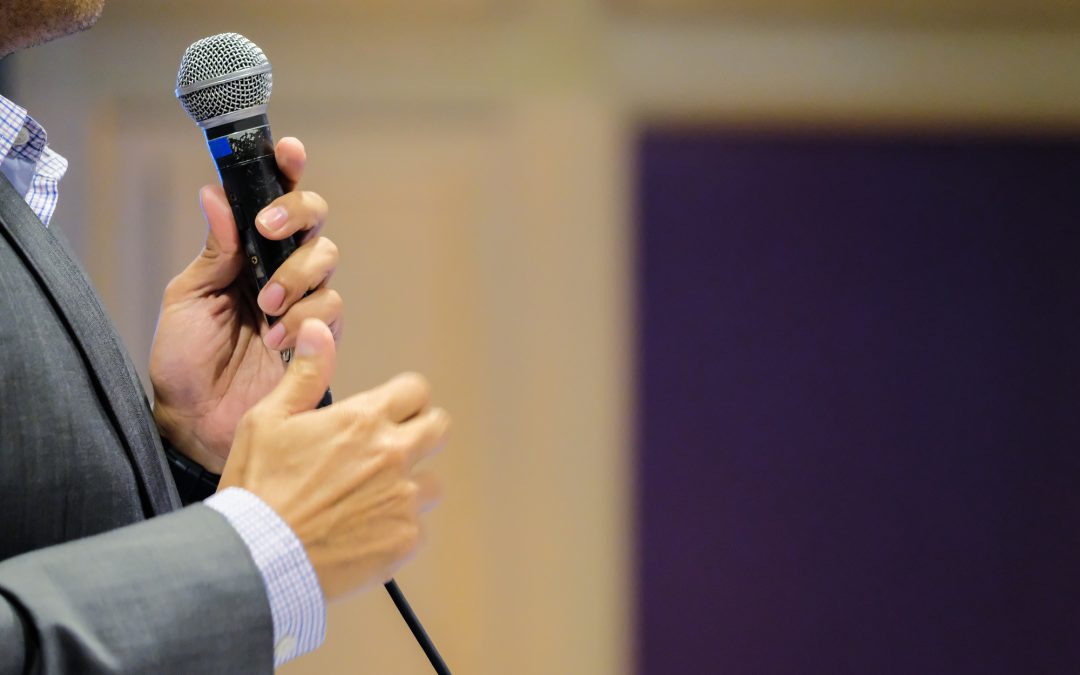 7 Tips on Hiring a Healthcare Keynote Speaker